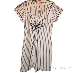 New York Yankees Jersey Dress size medium, but runs XS Great condition.